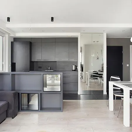 Ms Hill Ii Apartment